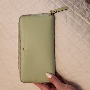 Kate Spade large zip wallet